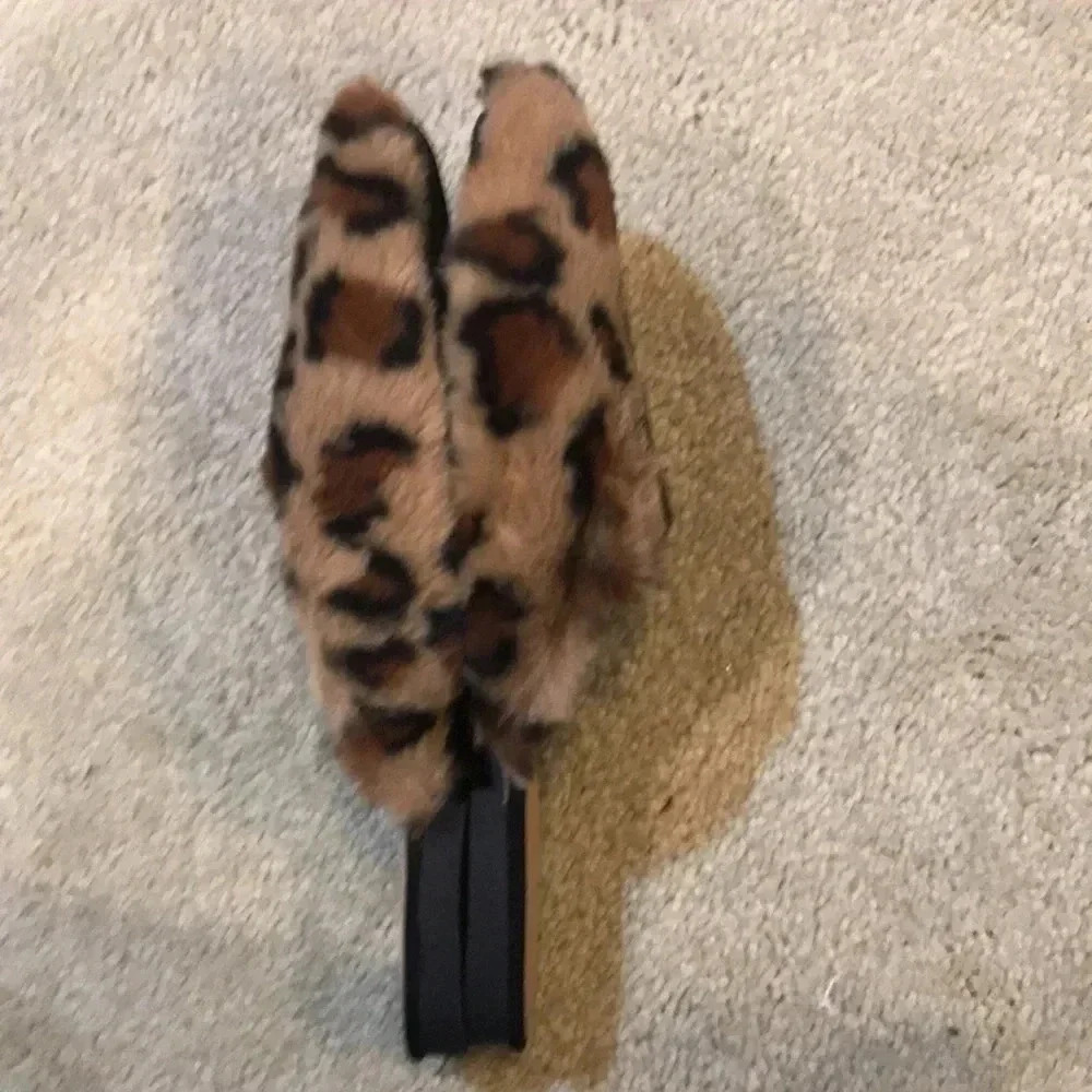 Faux fur Animal Print Slip On House Shoes-Size 7.5 - Picture 4 of 7